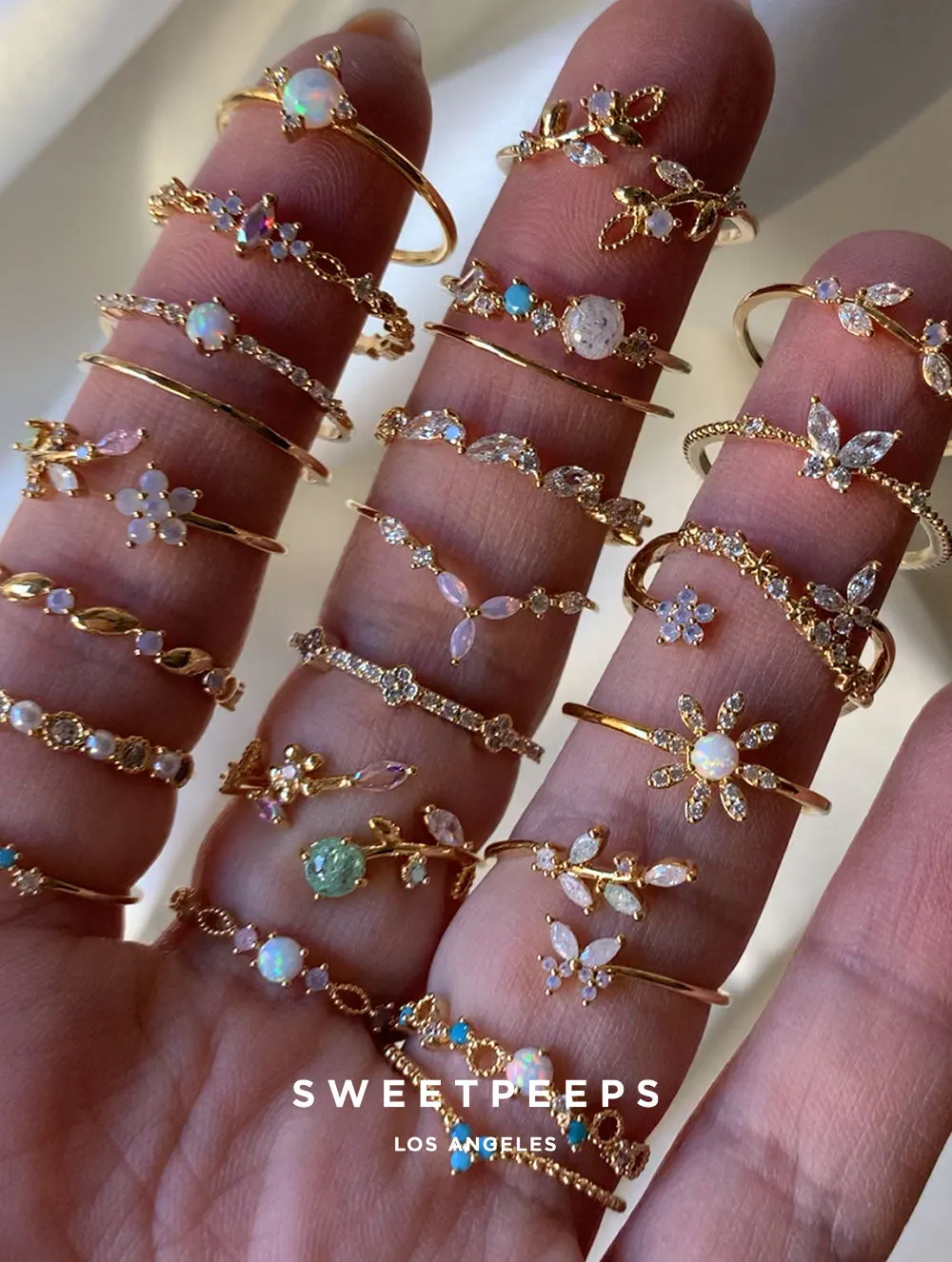 Amoray Pastel Flower Ring