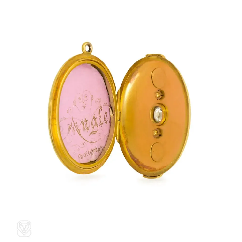 Antique gold gaspipe necklace with detachable locket