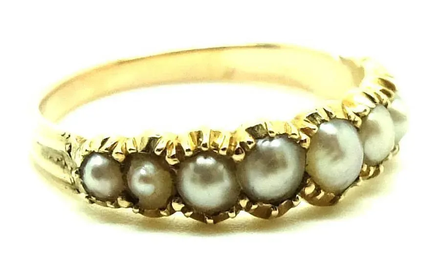 Antique Victorian Pearl & 9ct Gold Ring (Size: N)