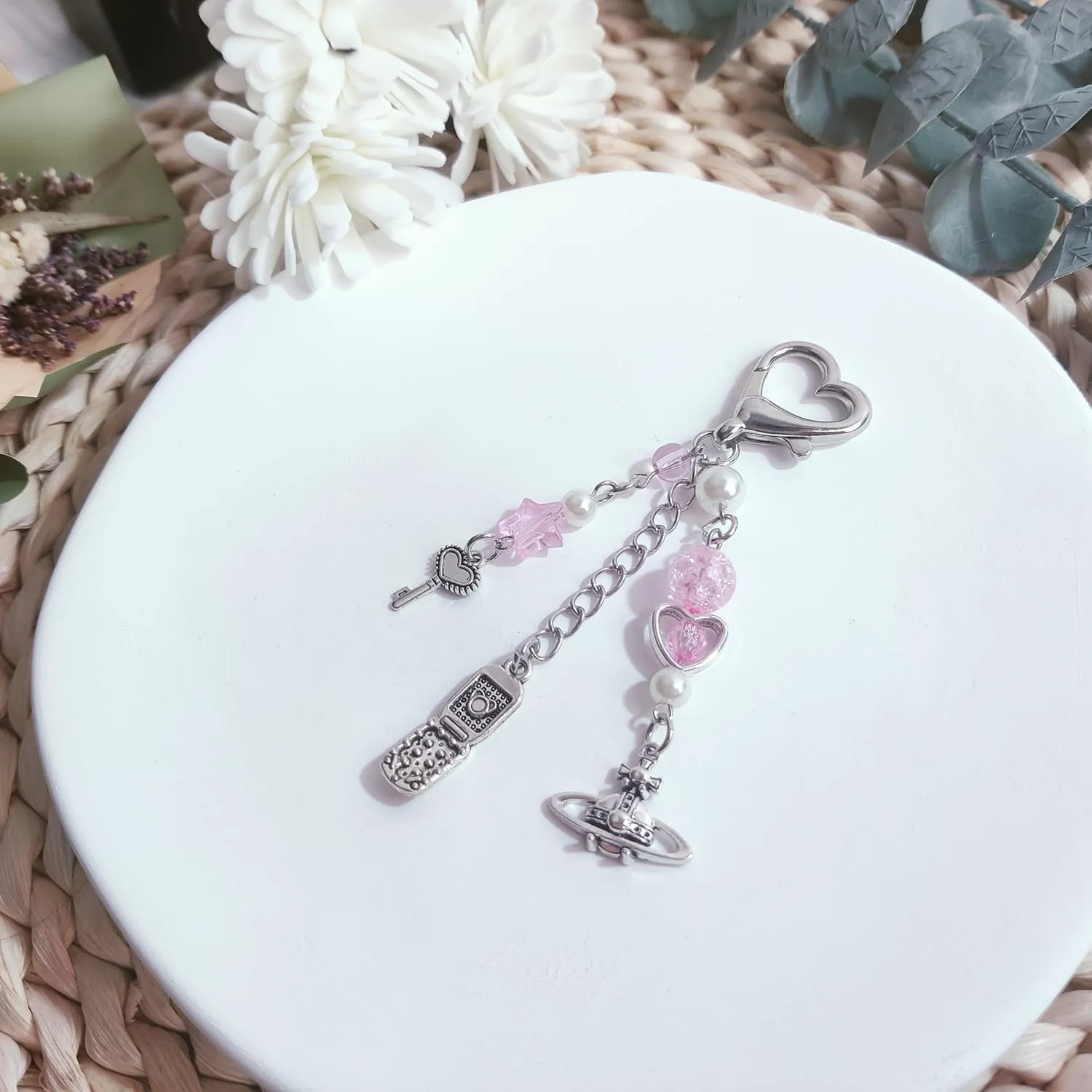 Cute Keychain Aesthetic Y2K Keychain Accessories Heart Butterfly Strawberry Bear Key Chain for Keys Bags Women Gifts
