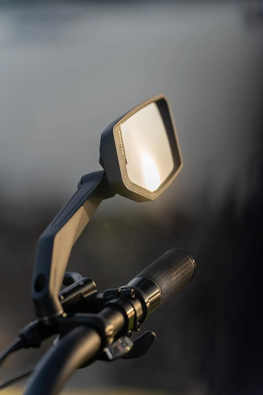 MEACHOW 2024 NEW Handlebar Bike Mirror, Scratch Resistant Glass Lens, Ultra-HD, E-bike Mirror, Bicycle Mirror, (Blue Right Side) ME-015RB