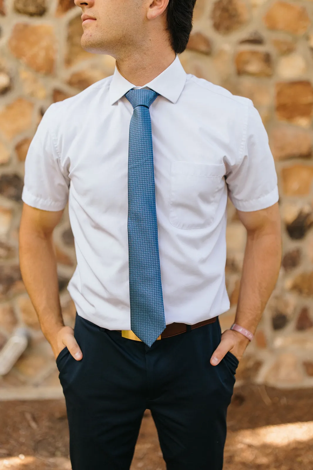 R&B Dark Blue Tie Chain Pattern