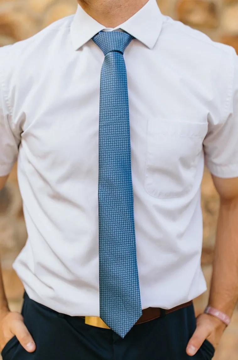 R&B Dark Blue Tie Chain Pattern