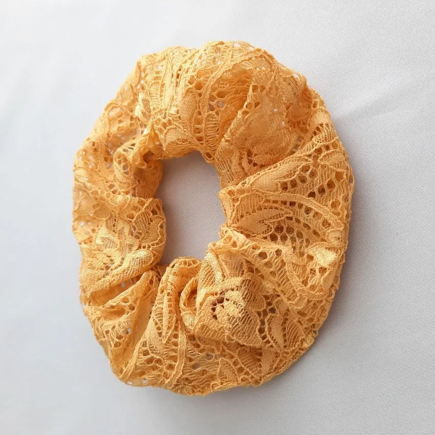 Scrunchie | Entwined Flowers | Ochre