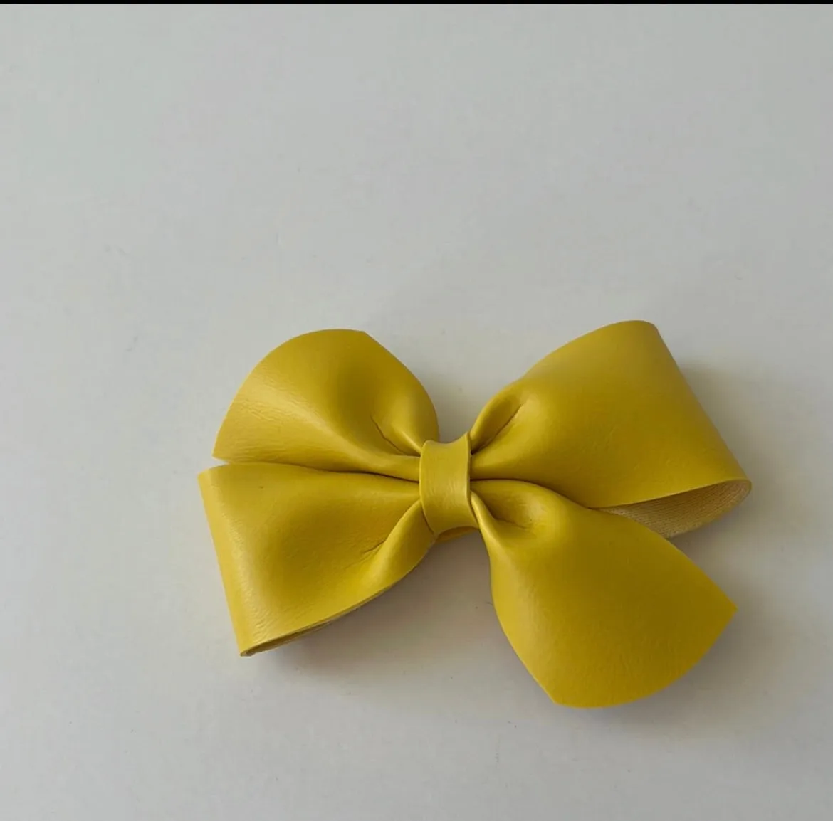 Vinyl bow(Bow #2)
